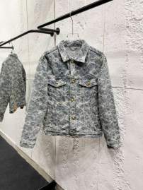 Picture of LV Sweater Suits _SKULVsz46-5230-36sytxH1118H111941167